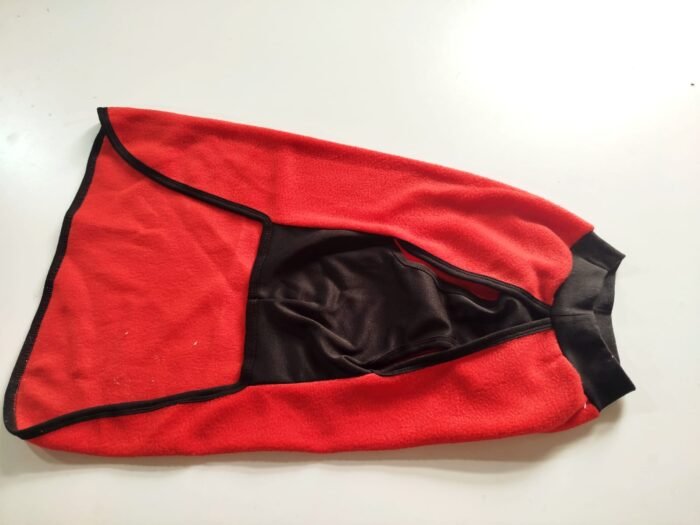 chaleco polar liso rojo adelante