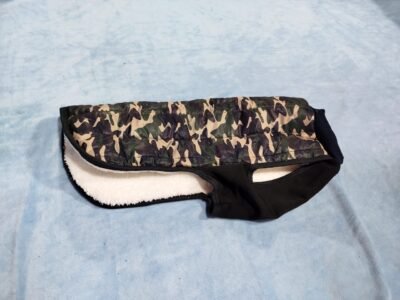 Chaleco matelasse con corderito para perros camuflado militar