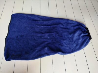 chaleco polar soft liso para perros azul atras